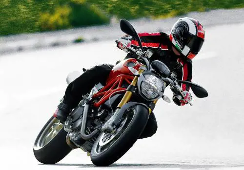 Parte la campagna per la sicurezza Ducati