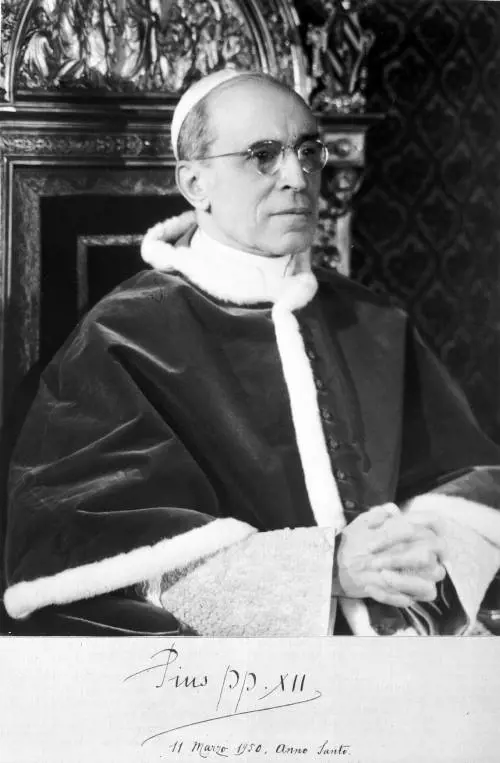 Il Papa: sull’Olocausto Pio XII tacque a fin di bene