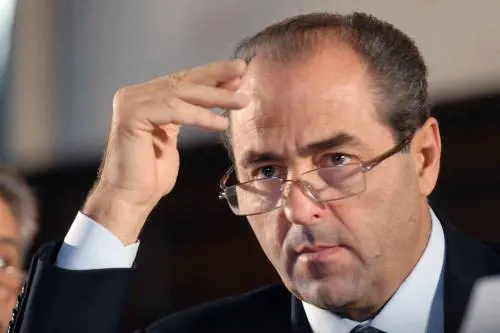 Rai-Consulta, intesa vicina. Di Pietro la mina