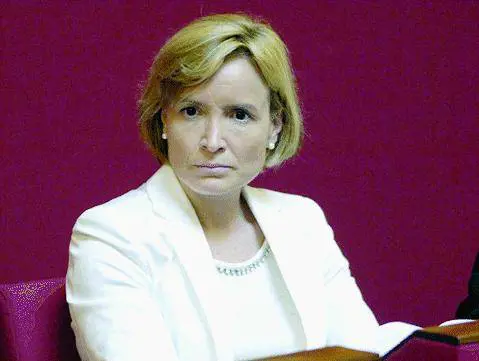 Bacchettate azzurre ai consiglieri assenteisti