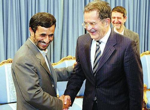 Ora il pensionato Prodi gioca a fare l’ayatollah e strizza l’occhio all’Iran