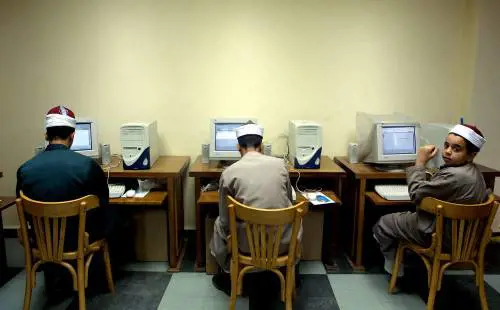 I terroristi di Al Qaida si nascondono  
nei siti internet dei pedofili