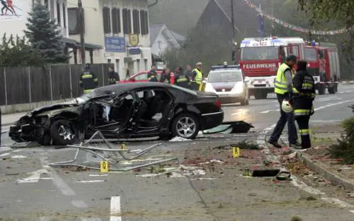 Haider, spunta l'ipotesi attentato 
La famiglia blocca la cremazione