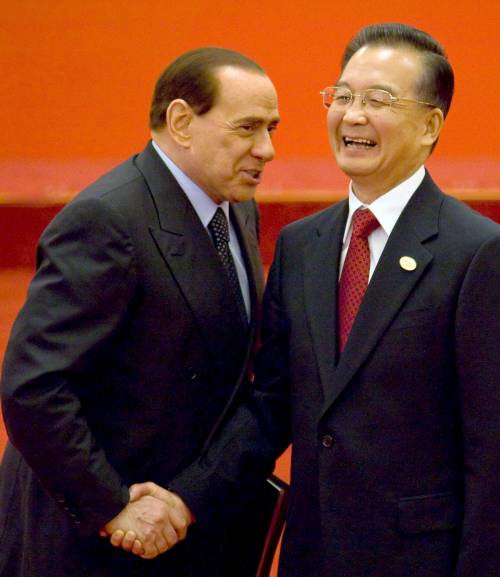 Berlusconi avverte:
"Oggi Pd in piazza
attenti ai facinorosi"