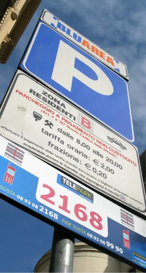 La sosta in centro  adesso si paga  con il telefonino