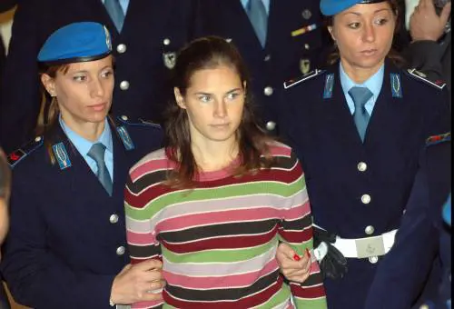 Meredith, la sfida del dna decide 
i destini di Amanda, Rudy e Raffaele