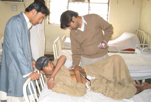Terremoto in Pakistan: 
160 morti sotto le macerie
