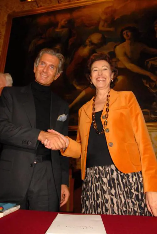 Finazzer: "In 6 mesi
farò dimenticare Sgarbi"