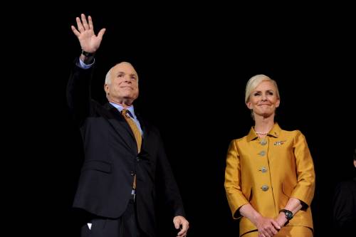 McCain ammette 
la sconfitta e dice:  
"Il fallimento è mio"