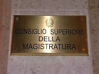 Giustizia, la Camera approva il "lodo Carnevale"