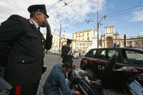 Napoli, ragazza in coma dopo lo scippo