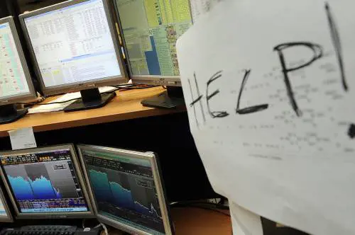 In Borsa tutti "a occhi chiusi": 
così gli italiani pagano la crisi