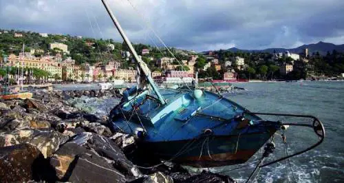 Santa, il sindaco svanisce prima dellalba