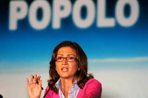 La Gelmini: "Scuola, spesa fuori controllo 
Sì al confronto, ma basta menzogne"