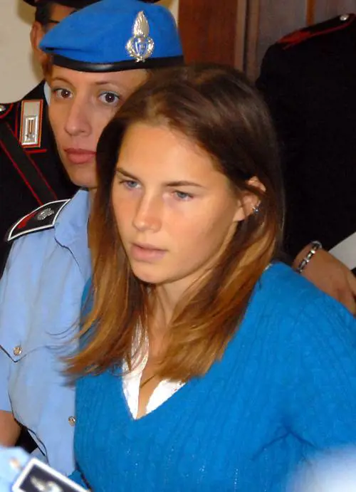 Vacilla l’alibi di Amanda: 
la mattina del delitto 
non era a casa di Raffaele