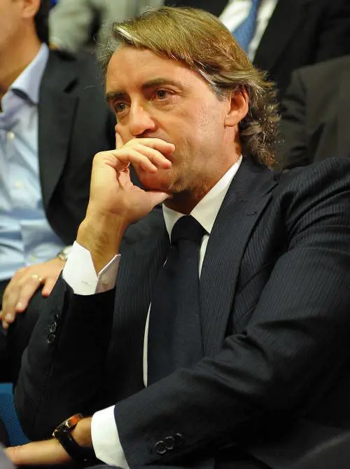 Mancini è d'oro: 
"Grande Mourinho"