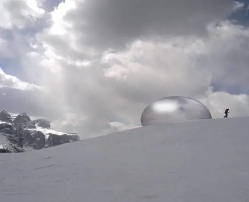 Arriva Capsula, rifugio trasparente tra le Dolomiti