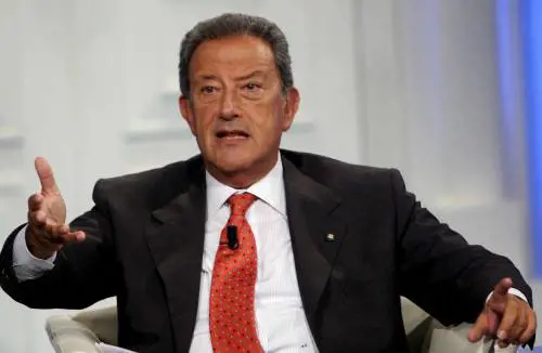 Alitalia, Fantozzi: Cai offre 427 milioni in cash 
E il fronte del no conferma: martedì sciopero