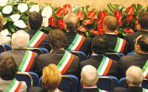 Burlando «invita» i cittadini. Ma a spese loro