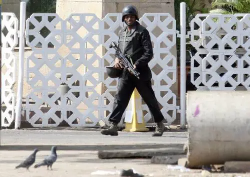 India: strage di ostaggi 
Liberi tutti gli italiani