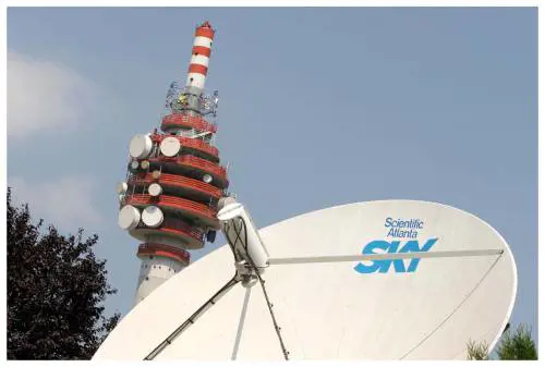 Sky, campagna di spot contro il governo 
Berlusconi replica: "Colpita anche Mediaset"