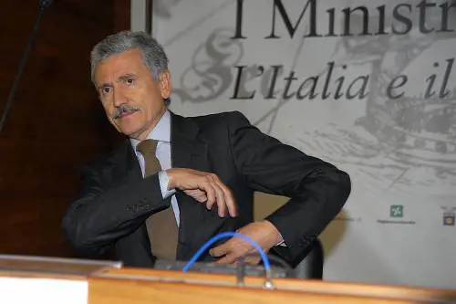 Liti nel Pd, D'alema: "Se non volessi Veltroni glielo direi"