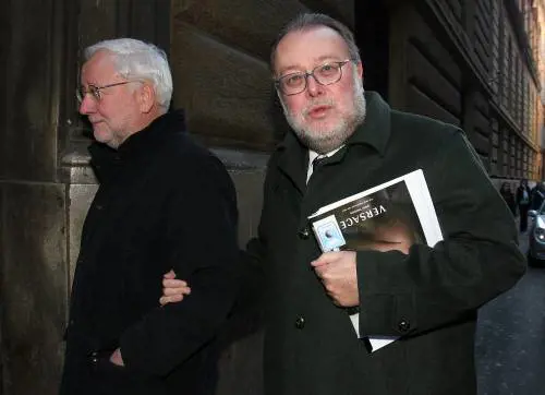 Rai in rosso batte cassa: aumentare il canone 
Vigilanza, Petruccioli: "Faremo noi le nomine"