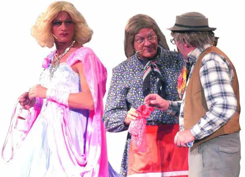 La festa dei Legnanesi, 60 anni da «sciure»