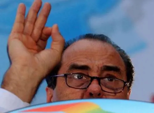 Tonino fa i congressi ma si sa chi vince