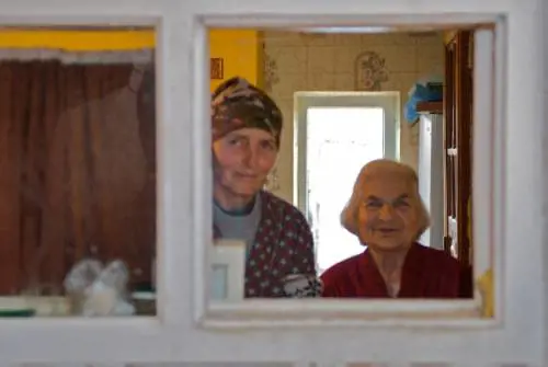 Moldavia: tra turismo sessuale 
e ville d'oro dei rom. Reportage