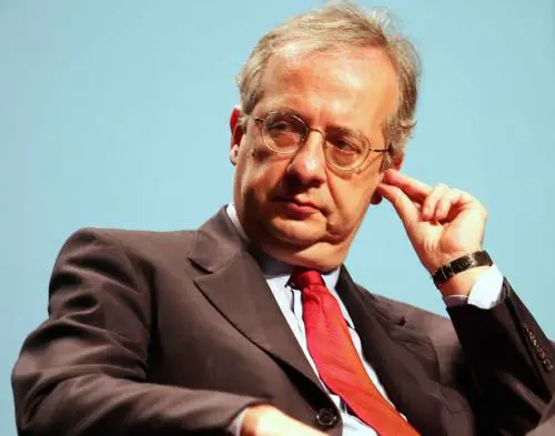 Veltroni: commissione per la giustizia. No del Pdl: è contro le Camere