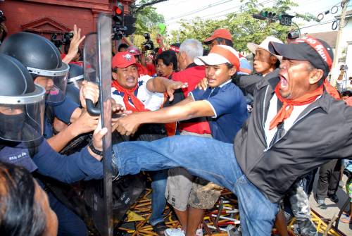 Thailandia, ribaltone: il leader dell'opposizione nuovo premier