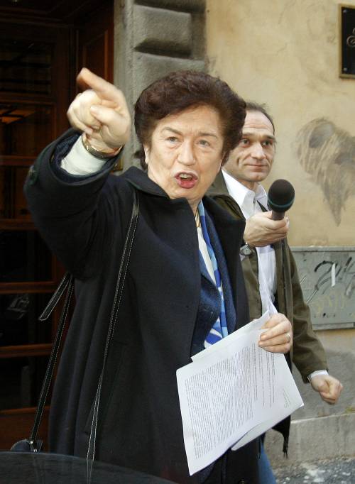 "Mani pulite" ma occhi chiusi: la Iervolino non vede Napoli
