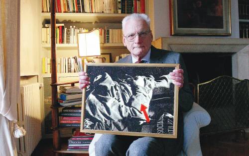 "Mussolini morì suicida, 
in un dente celava 
una capsula di cianuro"