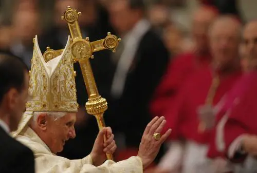 Crisi, l'appello del Papa: 
"Non vinca l'egoismo, 
siate solidali fra voi"