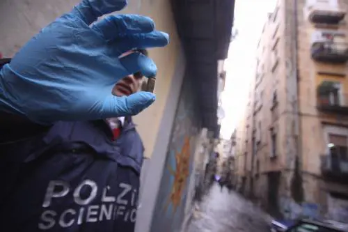 Capodanno di fuoco, 380 i feriti dai "botti" 
Napoli: ragazzo muore colpito da una pallottola 