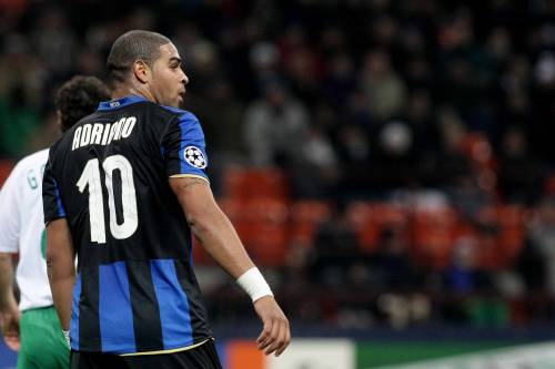 L'agente di Adriano: "Resta all'inter fino al 2010"
