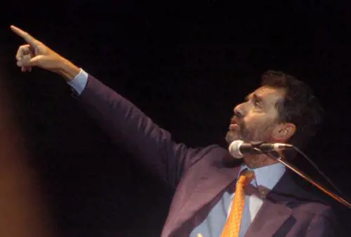 «Non abbiamo bisogno di stancare i cittadini con tante parole al vento»