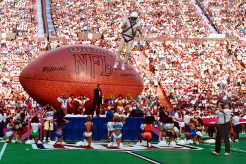 Anche per i soldati birra e Super bowl