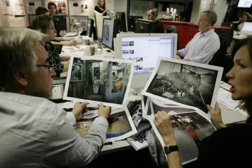 Al “Guardian” i redattori vivono in Internet