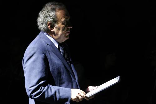 E' bufera su Annozero: 
"Spettacolo indecente"