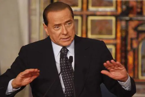 Intercettazioni, Berlusconi presenta la riforma: 
"Restano su concussione, corruzione e peculato"