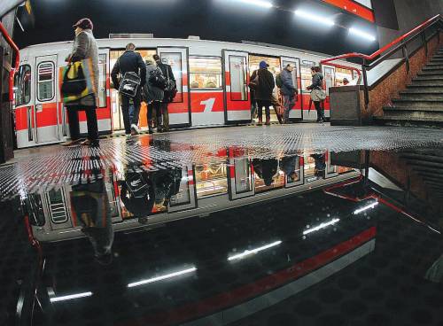 Miracolo in metrò: piove 10 metri sotto terra