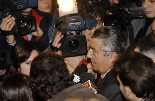 De Benedetti lascia il gruppo. Ma con un trucco