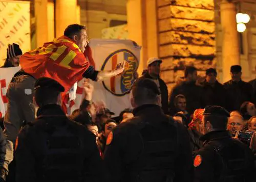 Crisi, l’industria dell’auto batte cassa 
Il governo: "Dieci giorni per decidere"