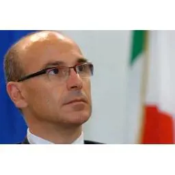 Così Soru per combattere i ricchi  
mette ko il turismo in Sardegna