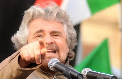 Il gioco di Grillo è durato poco. L'antipolitica l'ha già scaricato