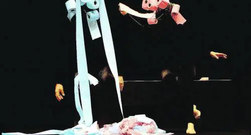 Senza parole e senza musica, ma è teatro