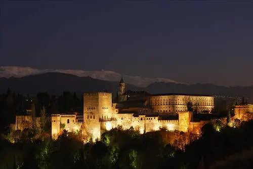 Fontana di Trevi e piazza San Marco nella "top ten" europea del romanticismo