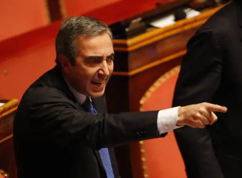 Gasparri: "Santoro e Vauro? Volgari sciacalli"